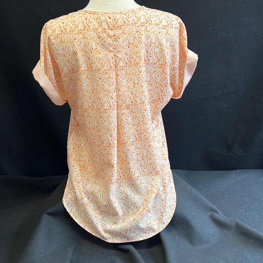 Peach Color Cato est. 1946 V-neck Sleeveless Top size medium